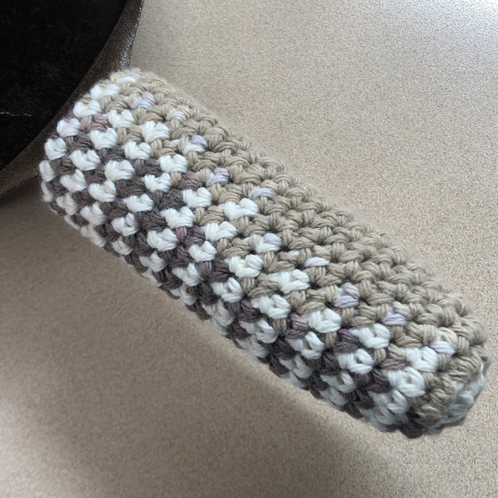 Crocheted Handle holder in Neutral Tones 100% cotton double thick